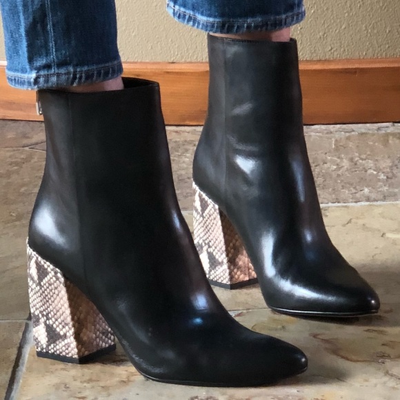 🍃💕Dolce Vita Leather Contrast Block Heel Bootie - Picture 3 of 8